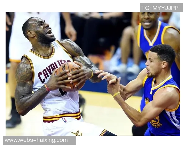 2017年NBA总决赛勇士与骑士第三场精彩对决回顾与分析 2017年NBA总决赛勇士与骑士第三场精彩对决回顾与分析