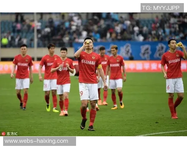 广州恒大对阵深圳精彩直播全程回顾与赛后分析